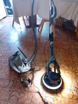 Lijadora de pared con aspiración