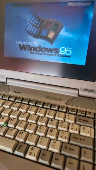Toshiba_Windows_95