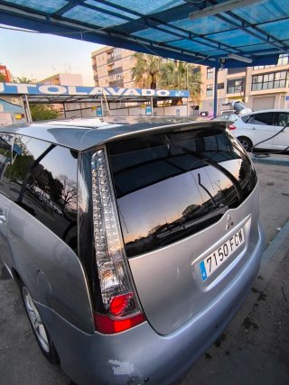 Mitsubishi Grandis 2007