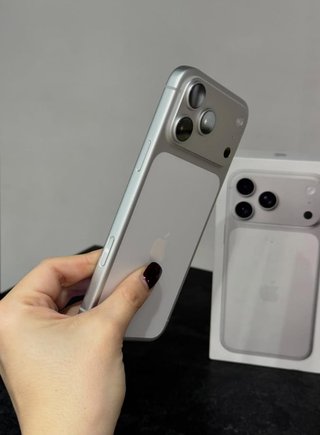 iPhone 17 pro maxPlata/Blanco