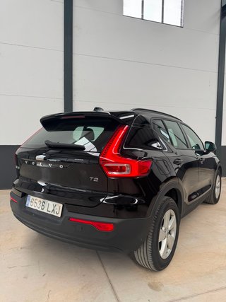 Volvo XC40 T2 Automático 2022