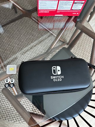 Nintendo Switch OLED Bianca e Nera