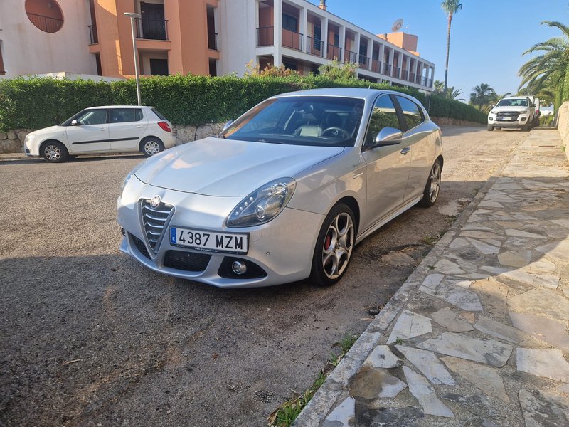 Alfa Romeo Giulietta 2.0 JTDm Sportiva - foto 1