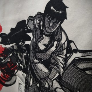 Camiseta beige Akira nueva.