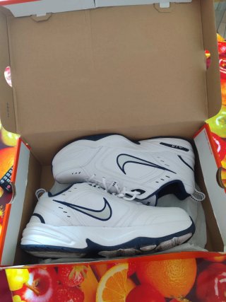 Nike Air Monarch IV Scarpe Uomo Bianco