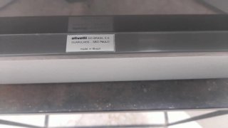 Máquina de escribir Olivetti Línea 98