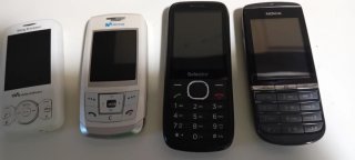 Lotto di fotocamere Fujifilm e telefoni cellulari