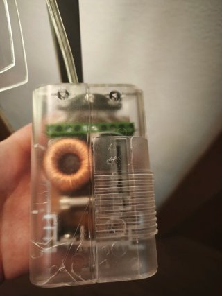 Lámpara de pie moderna con luz autorregulable