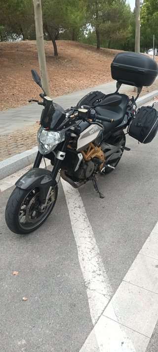 Aprilia Shiver 750 Naked