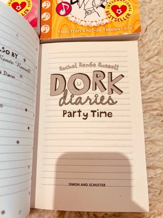 (8-12años) pack 4xlibros Dork Diaries |en ingles