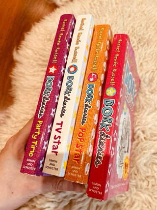 (8-12años) pack 4xlibros Dork Diaries |en ingles