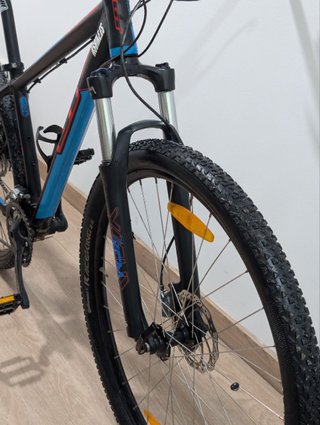 Bicicleta GT 29 Taglia M