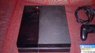PS4 (PlayStation 4) Negra + Juegos
