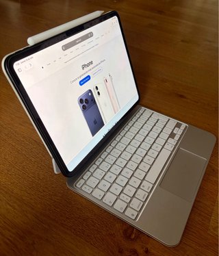 Apple iPad Pro M5 + Magic Keyboard + Pencil