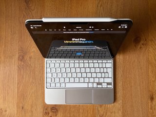 Apple iPad Pro M5 + Magic Keyboard + Pencil
