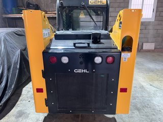 Minicargadora GEHL R180