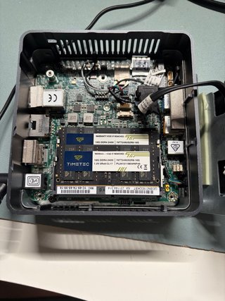 Intel NUC i5 7ª Gen