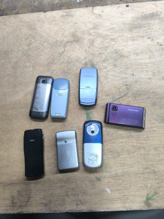 Lote 7 teléfonos móviles clásicos