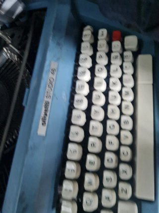 Máquina de escribir Olivetti Studio 46
