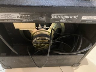 Amplificador Behringer V-TONE GM108