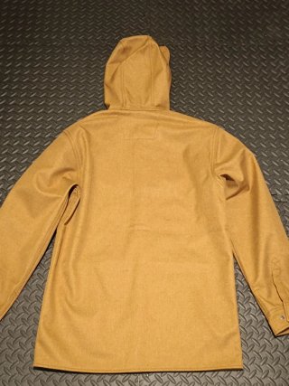 Abrigo Carhartt Amarillo t.S con forro interior