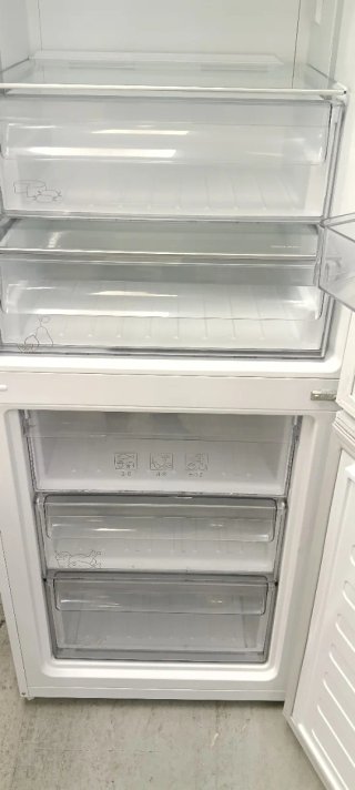 NEVERA COMBI GRUNDIG NO FROST ENERGÍA A+