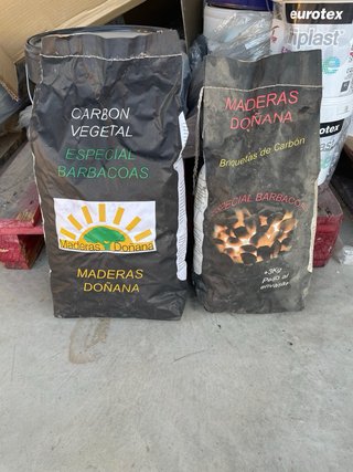 Carbon vegetal para barbacoas
