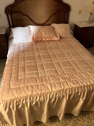 Cama Matrimonio Madera y Satén Rosa