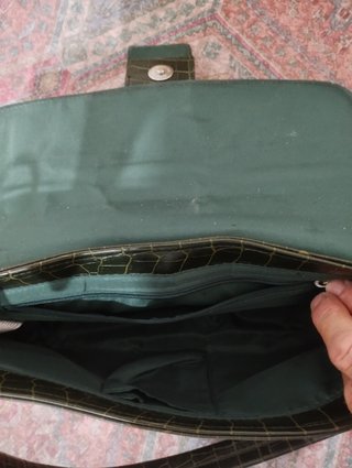 Borsa verde effetto coccodrillo