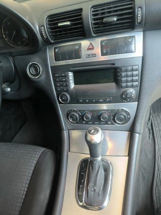 Mercedes-Benz Clase C 2004