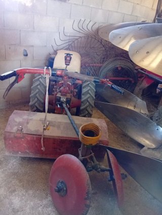 Pascuali con rotovator y discos