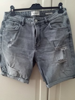 Bermudas vaqueras grises Pull&Bear hombre Talla M