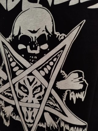 Camiseta Suicidal Tendencies Negra Oversize
