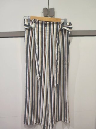 Pantalón rayas Stradivarius