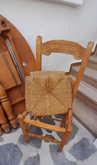 Conjunto mesa redonda y 6 sillas madera