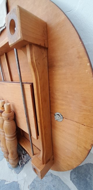 Conjunto mesa redonda y 6 sillas madera