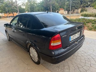 Opel Astra 2004