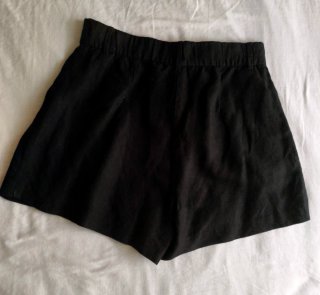 Pantalón corto lino negro