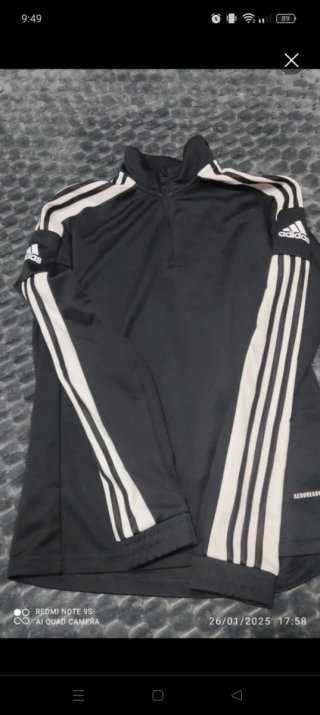 Camiseta adidas