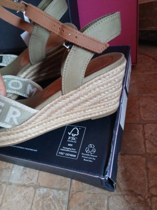 Cuñas Tommy Hilfiger Talla 40