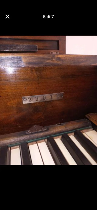 Armonium a pedali primo Novecento