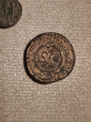 Lotto di antiche monete romane