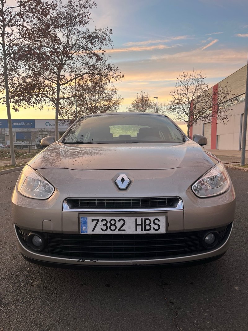 Renault Fluence 2011 - foto 1