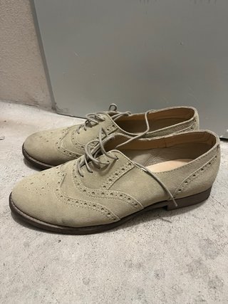 Zapatos planos beige estilo Oxford mujer