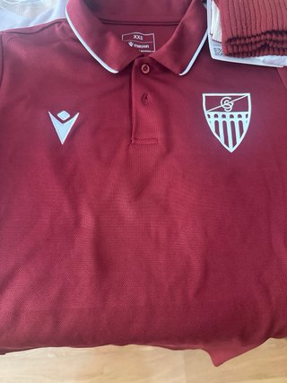 Equipación Gimnasia Segoviana Macron Talla XXS