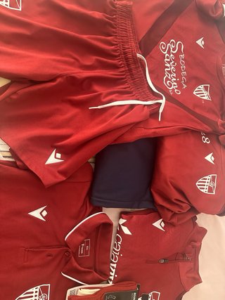 Equipación Gimnasia Segoviana Macron Talla XXS