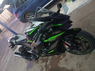 Kawasaki Ninja ZX-10R 2025 como nueva