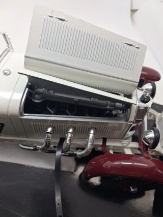 Mercedes Benz SSKL Caracciola 1931 Bburago 1:18.
