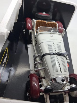 Mercedes Benz SSKL Caracciola 1931 Bburago 1:18.