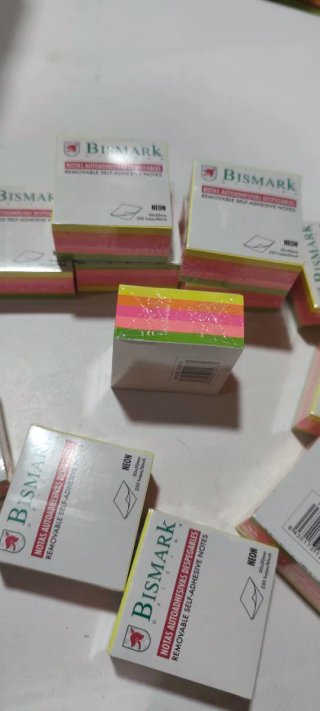 Notas Adhesivas Bismark Neon 50x50mm